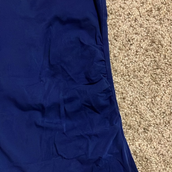 Gap Maternity Tee - Picture 2 of 4